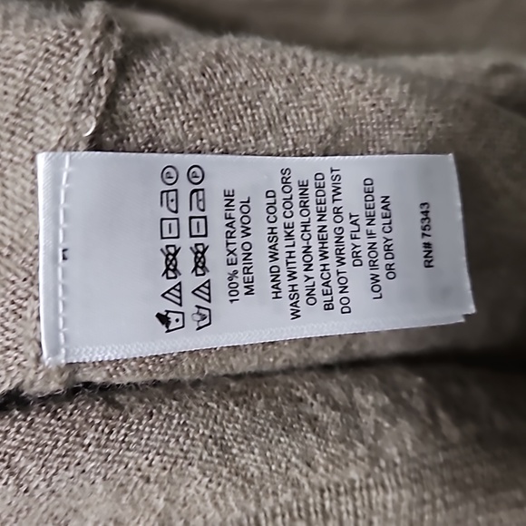 Extra fine Merino Wool - Picture 4 of 7